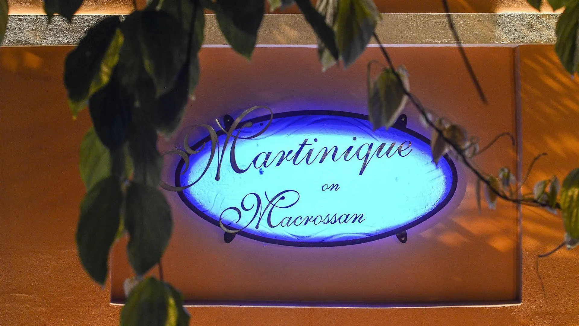****  Martinique On Macrossan Aparthotel Port Douglas Australia