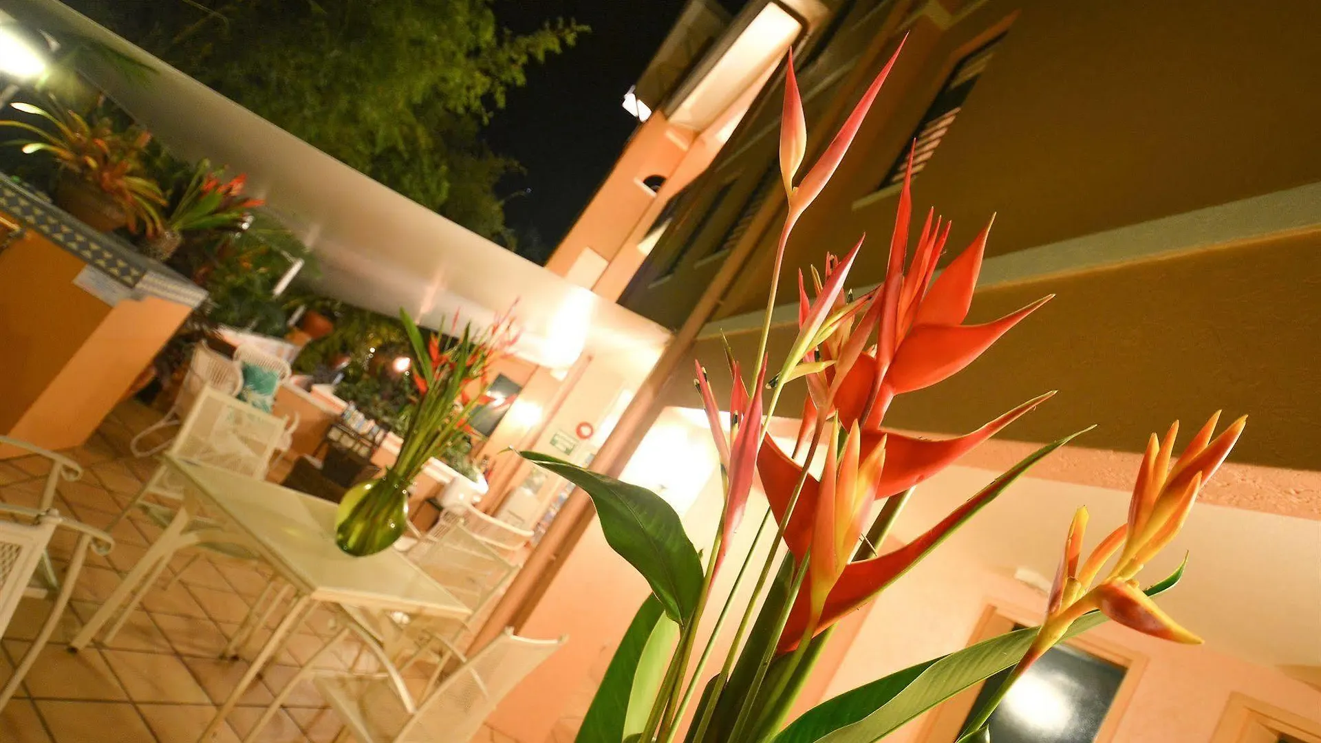 Martinique On Macrossan Aparthotel Port Douglas