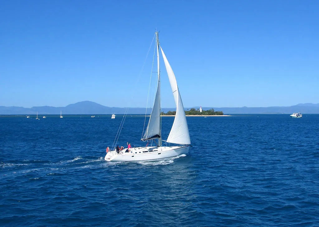 Martinique On Macrossan Aparthotel Port Douglas