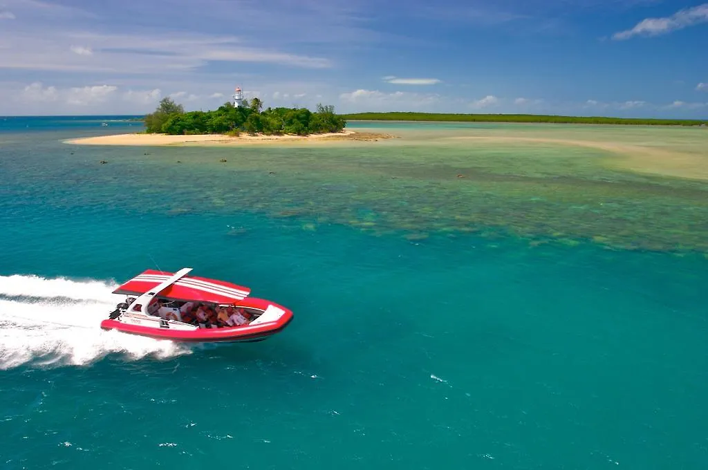 ****  Martinique On Macrossan Aparthotel Port Douglas Australia