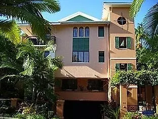 Martinique On Macrossan Aparthotel Port Douglas
